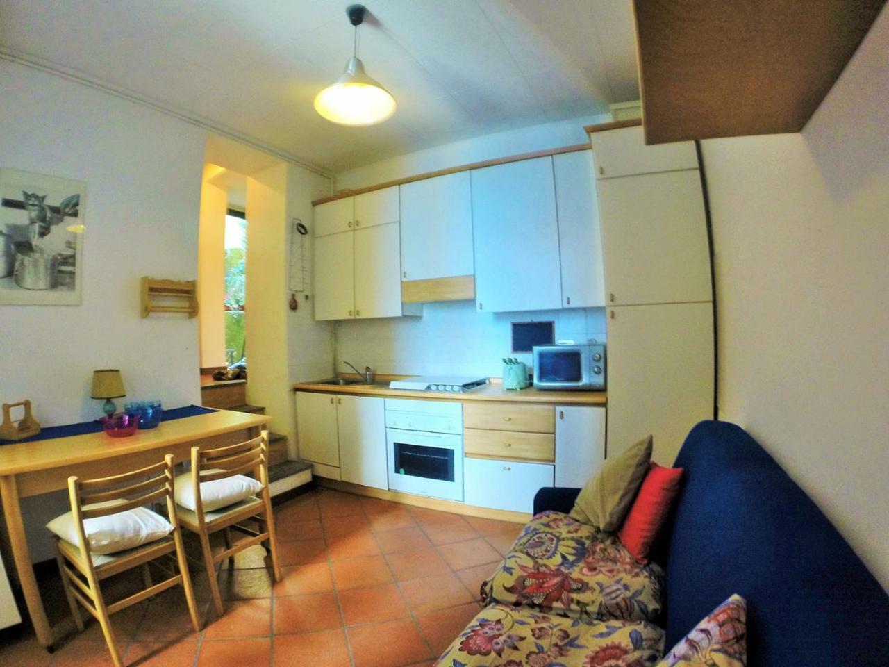 Cozy Garden Retrait Apartment Varenna Exterior photo